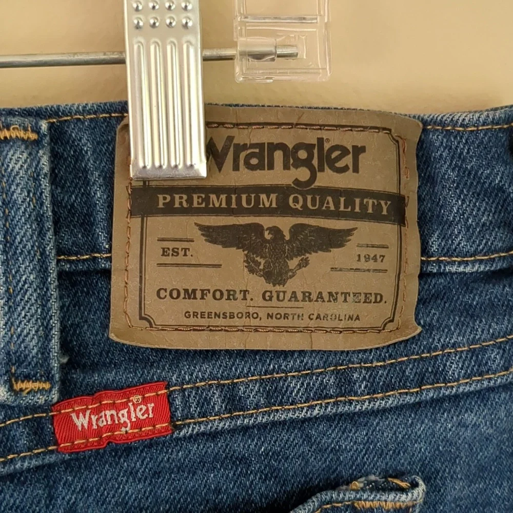 38x30 Wrangler Blue Denim Rugged Workwear Jeans Quality Basic Casual